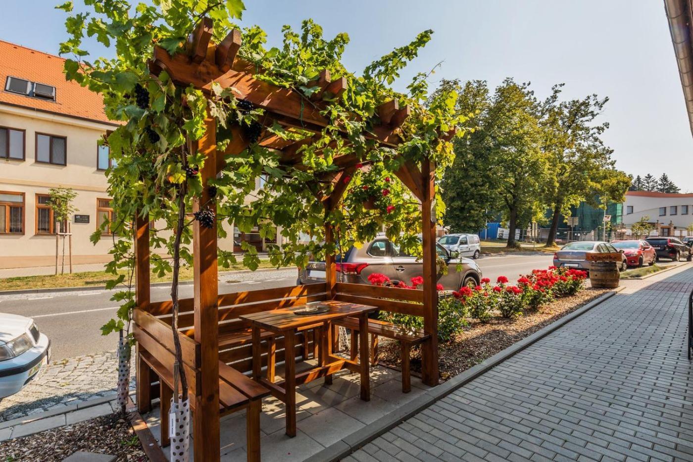 Apartman Palacky Kyjov  Luaran gambar